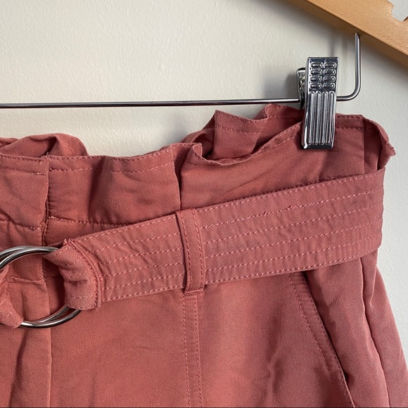 Paperbag pants with belt - Picture 4 of 4